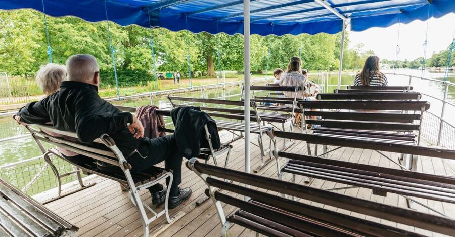 Oxford: River Thames Sightseeing Cruise - The Skipper and the Commentary: This Cruise Is More Than Just Views