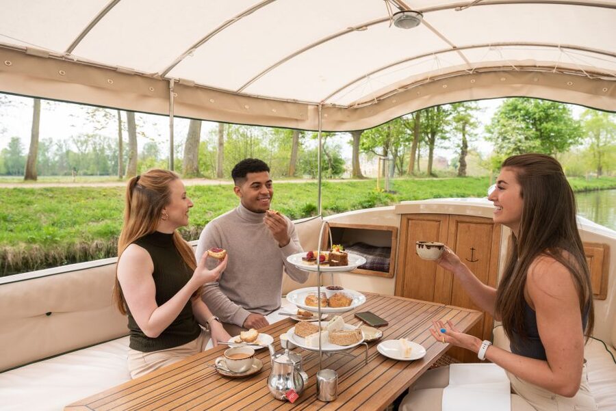 Oxford: Sightseeing River Cruise with Afternoon Tea - Key highlights you will feel right away