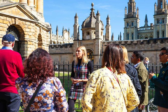 Oxford University Walking Tour With University Alumni Guide - Start point choices: London pickup vs. meeting in Oxford
