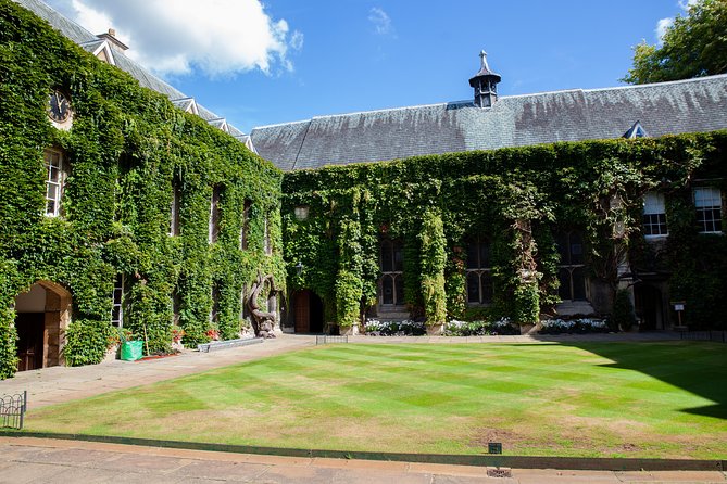 Oxford University Walking Tour With University Alumni Guide - St Mary the Virgin and Oriel College: the drama behind Oxford’s calm