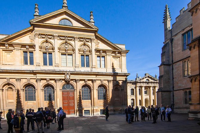 Oxford University Walking Tour With University Alumni Guide - The Oxford university overview: seeing the system, not just buildings