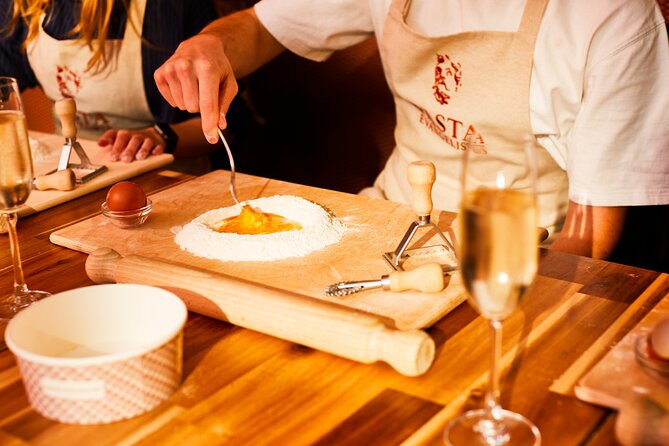 Pasta Making with Unlimited Prosecco in London's West End - Who this pasta experience is best for in London
