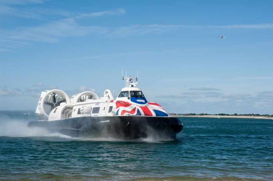 Portsmouth: Hovercraft Flight to the Isle of Wight - Who this hovercraft trip suits best