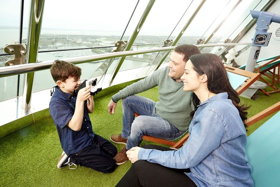Portsmouth: Spinnaker Tower Ticket - Sky Walk at 100m: the glass floor experience (and how to manage it)