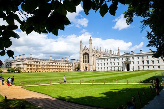 Private 2-Hour Cambridge Walking Tour With University Alumni Guide - Price and value: when $104.17 per person makes sense