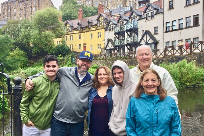 Private 4 Hour Tour of Edinburgh in a Spacious 6-seater Mercedes - Old Town power hits: Edinburgh Castle, Royal Mile, and the closes you only notice up close