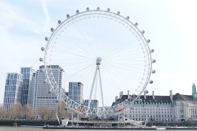 Private Bike or eBike Gold Classic Tour London - Lincoln’s Inn Fields and Smithfield Market for a Different Angle