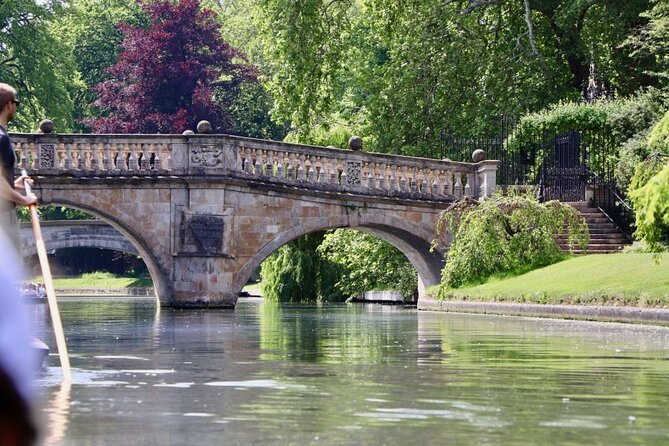 Private Cambridge Punting Tour - Why the chauffeur and their style make or break the tour