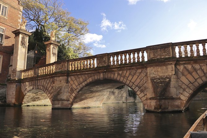 Private Chauffeur Punt Tour - Bridge of Sighs, Wren Bridge, and St John’s: the postcard stretch
