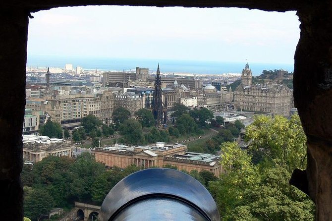 Private Edinburgh City Half-Day Tour - The view stops that make Edinburgh feel theatrical