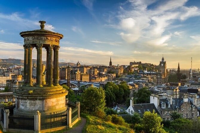 Private Edinburgh Full Day Guided Tour in a Black Cab LEVC TX - Meeting your guide, finding your cab, and getting photos that actually work