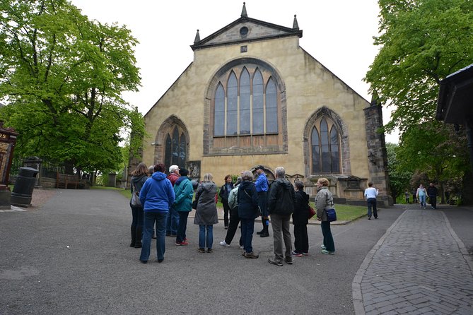 Private Greyfriars Kirkyard history tour - Your 90-minute route inside the burial ground