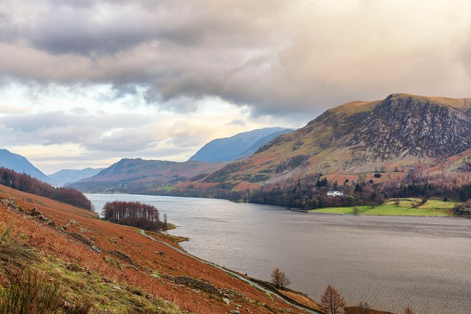 Private Lake District Tour: Ten Lakes Spectacular - Borrowdale valley vibes, then Honister Pass and Newlands Valley viewpoints