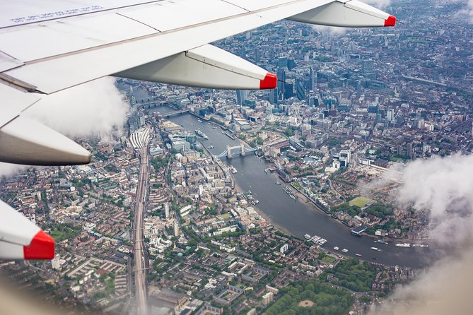 Private London Departure Transfer - Hotel / Accommodation to Airport - Hotel to airport, with a clear handoff at the start