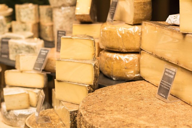 Private London Food Tour: Classic British Eats at London Bridge - Private tour energy, and why the guide really changes the meal