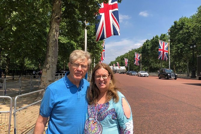 Private London Highlights Tour in a Black Cab: 2, 4, or 6 Hours - Big Ben and the Houses of Parliament: your best photo timing is the goal