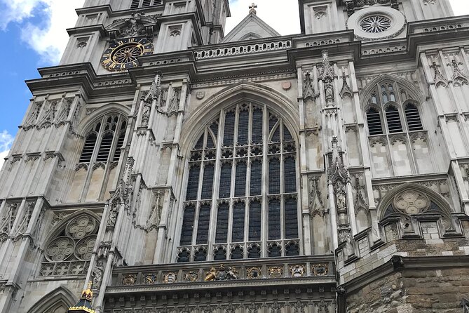 Private London Highlights Tour with Experienced Guide in Taxi - The royal and medieval loop: Buckingham to the Tower