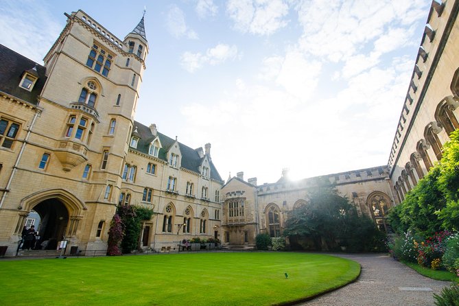 Private Oxford Walking Tour With University Alumni Guide - Broad Street Meeting Point, Two Hours, and a Route You Control