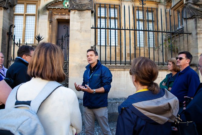 Private Oxford Walking Tour With University Alumni Guide - Christ Church Quadrangles, Chapels, and Gardens: Why This College Matters