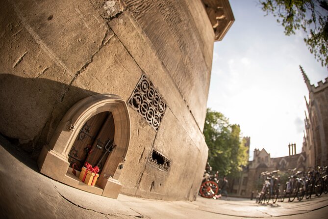 Private Self-Guided Dinky Door Hunt in Cambridge - Price and timing: what $11.81 buys you in real walking time