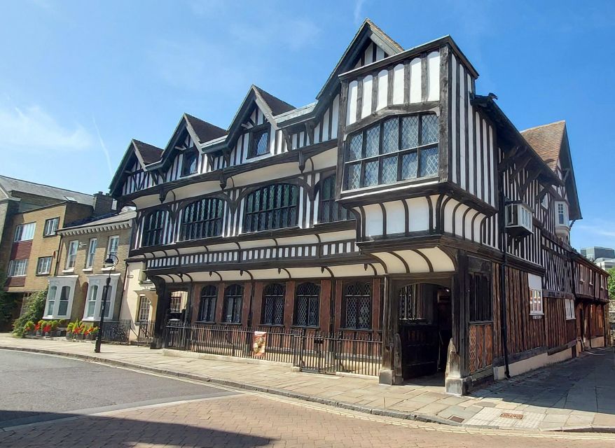 Private Southampton Walking Tour - Churches and local heroes, where you learn names, not just dates