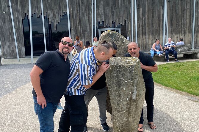 Private Stonehenge, Woodhenge, Avebury Stone Circle Day Tour - Cherhill White Horse and Monument for a quick, memorable view