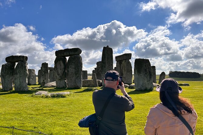 Private Tour to Stonehenge, Bath and The Cotswolds - Stonehenge early, when it feels almost personal