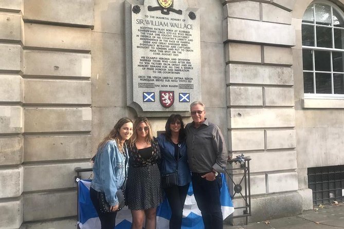 Private Tour: Traditional Black Cab Tour of London's Hidden Treasures - Why a traditional black cab tour feels different in London