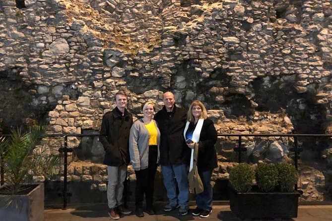 Private Tour: Traditional Black Cab Tour of London's Hidden Treasures - Comfort and practical details inside a London taxi