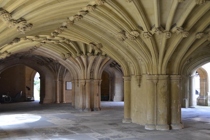 Private Tour: Traditional Black Cab Tour of London's Hidden Treasures - Stop by stop: what you gain at each major London landmark
