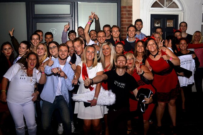 Pub Crawl in Edinburgh - The Old Town crawl: at least five venues in a five-hour stretch