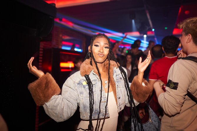 Pub Crawl of Central London - Zoo Bar and Club Start: Your First Hour Sets the Tone