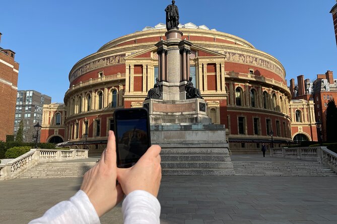 Queen Highlights Walking Tour of London - Stop 3: Holland Road and the Bohemian Rhapsody writing location