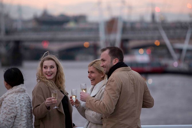 River Thames Evening Cruise with Sparkling wine and Canapés - Live jazz and the singer vibe: atmosphere over information