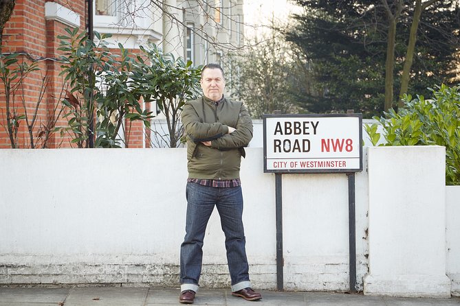 Rock Cab Tours presents Music Legends Private Taxi Tour of London - Chelsea and Kensington: Rolling Stones, Freddie Mercury, and the Power of the Exterior