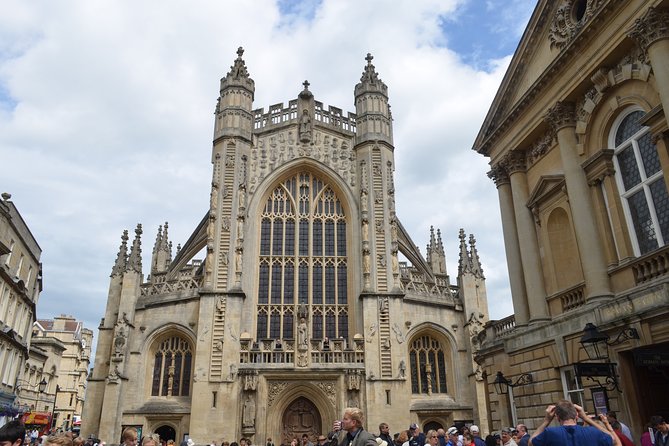 Roman Baths and Bath City Walking Tour - Pacing, shoes, and group size: the small-tour advantage