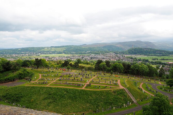 Rosslyn Chapel, Dunfermline Abbey and Stirling Castle Day Tour - What to Pack and How to Handle the Weather
