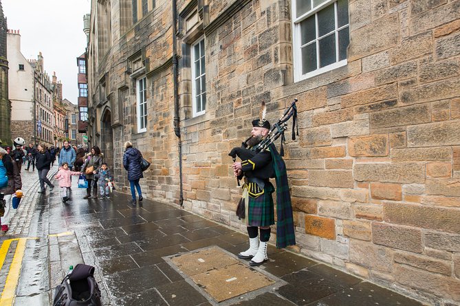 Royal Edinburgh Ticket - Hop-On Hop-Off and Attraction Admissions - Getting the most out of your day: timing, app use, and comfort