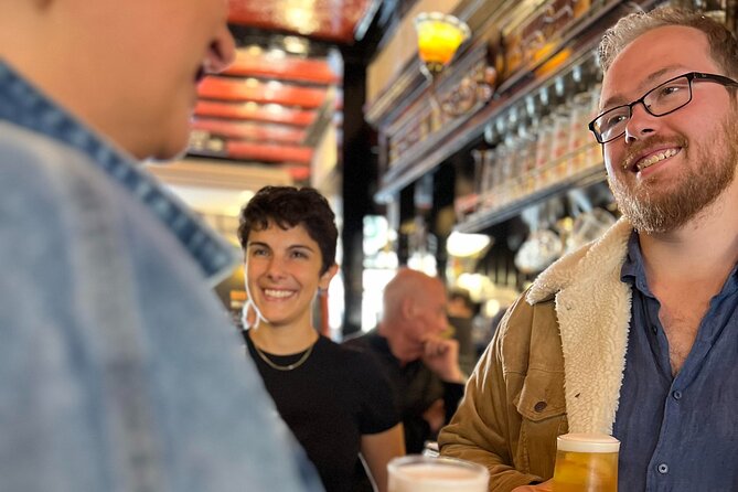 Royal Historic Pubs Walking Guided Tour in London - Piccadilly Circus To Green Park, In A Walkable Sweet Spot