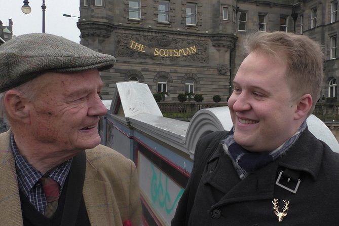 Royal Mile and Old Town Walking Tour - Photo breaks, pacing, and what your feet will notice