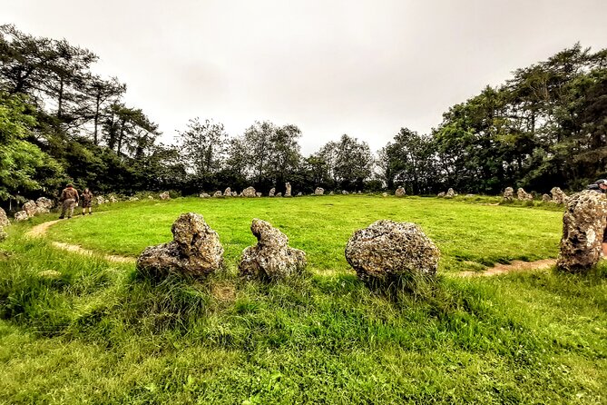 Secret Cotswolds Tour from Stratford-on-Avon or Moreton-in-Marsh - Broadway and Stanton Finale: Galleries, Independent Shops, and Quiet Beauty