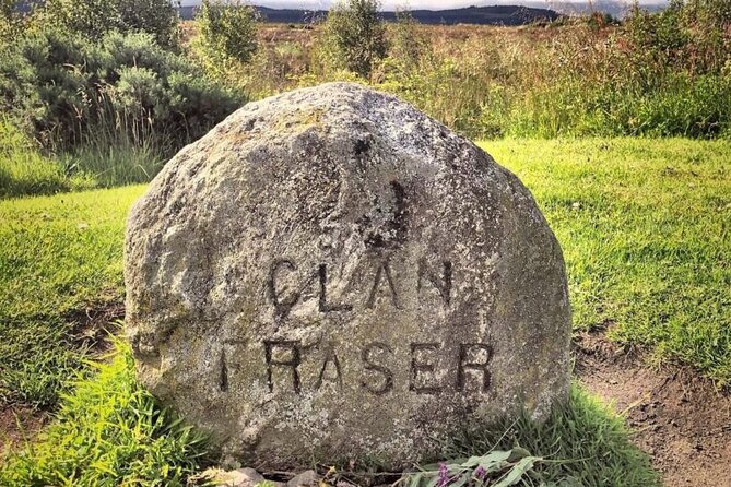 Secret Loch Ness, Inverness Castle visit, Culloden, Clava Cairns - Highland Cows at Robertson’s (Beauly): Touch and Feed the Icons