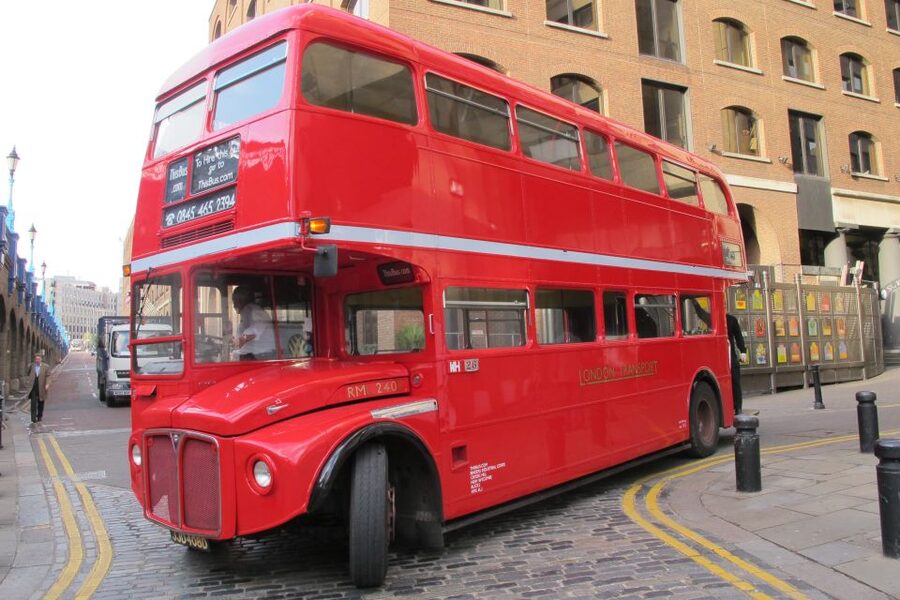 Secret London Tour by Bike - Harry Potter stoplights, Diagon Alley and Leaky Cauldron