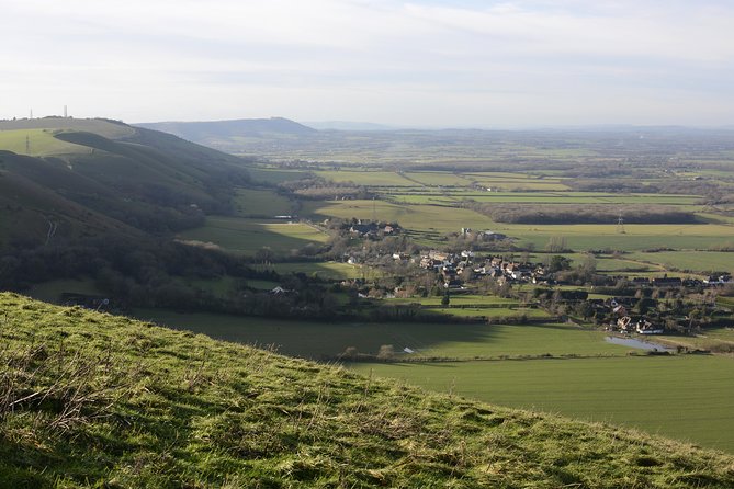 Seven Sisters & South Downs Tour with Train Tickets Included - Middle Farm lunch in Sussex, a real break not a rushed stop