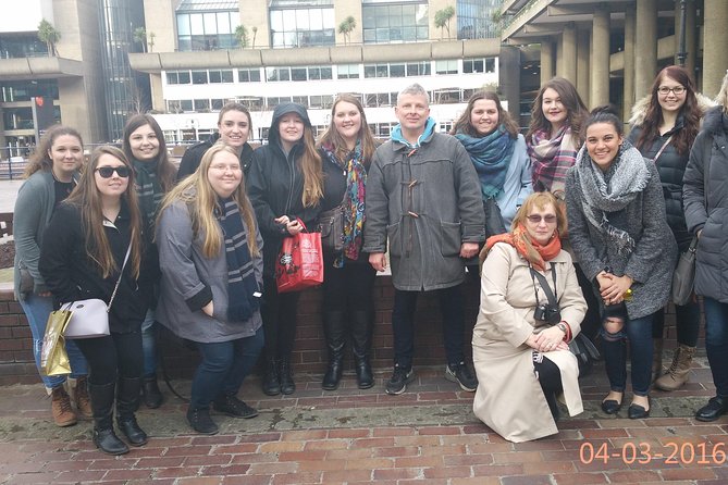 Shakespeare in the City Walk - In Shakespeare's footsteps North of the Thames - A small-group Shakespeare walk that actually feels like theatre