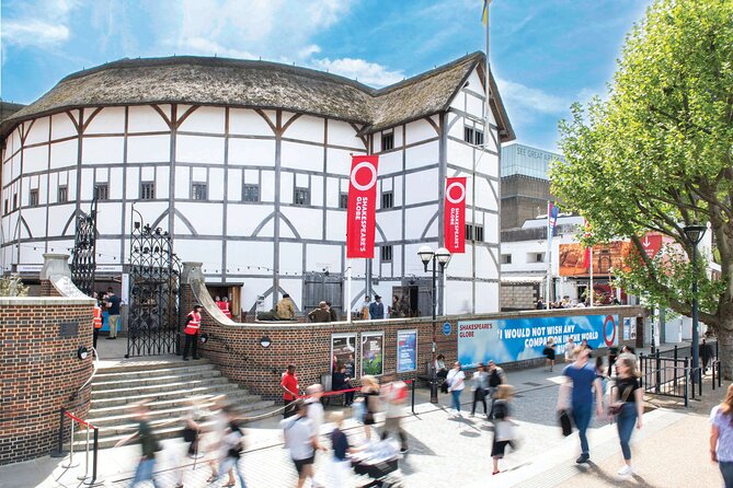 Shakespeare's Globe Guided Tour - Inside the Globe: what you see in the reconstructed wooden O