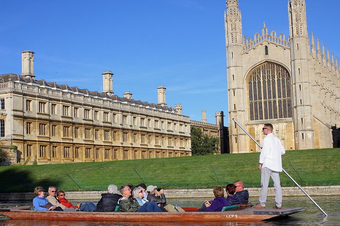 Shared Chauffeured Punt Tour - Meeting at Thompsons Lane, then gliding straight into Cambridge