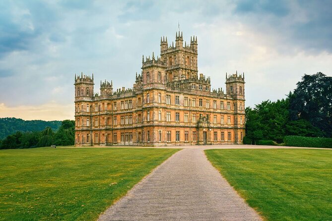 Shared Group Downton Abbey and Highclere Castle Tour from London - Key things to know before you go