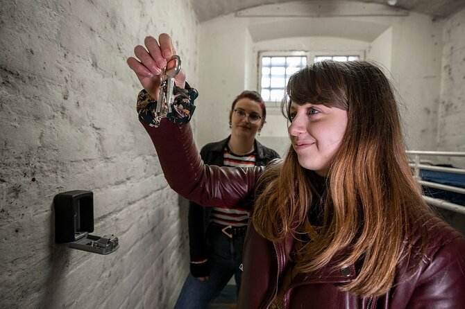 Shepton Mallet Prison Escape Room - The Cell - Teamwork strategy: how to make the 60 minutes work for your group