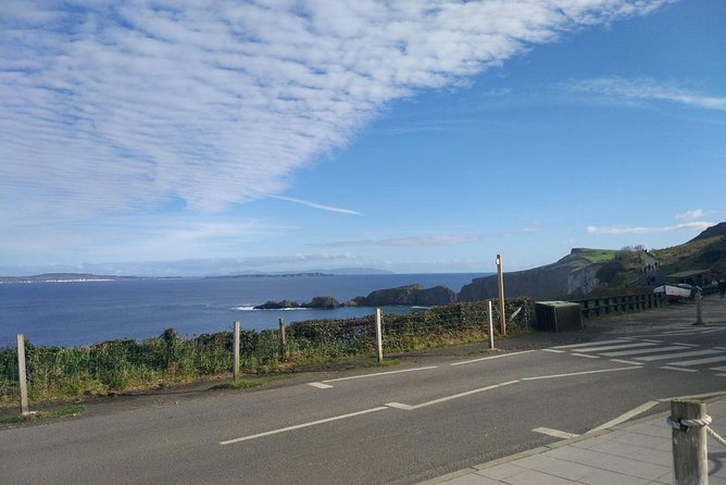 Shore Excursion from Belfast: Including Giants Causeway and Belfast City. - Belfast port pickup, Paddywagon coach, and the one thing to double-check